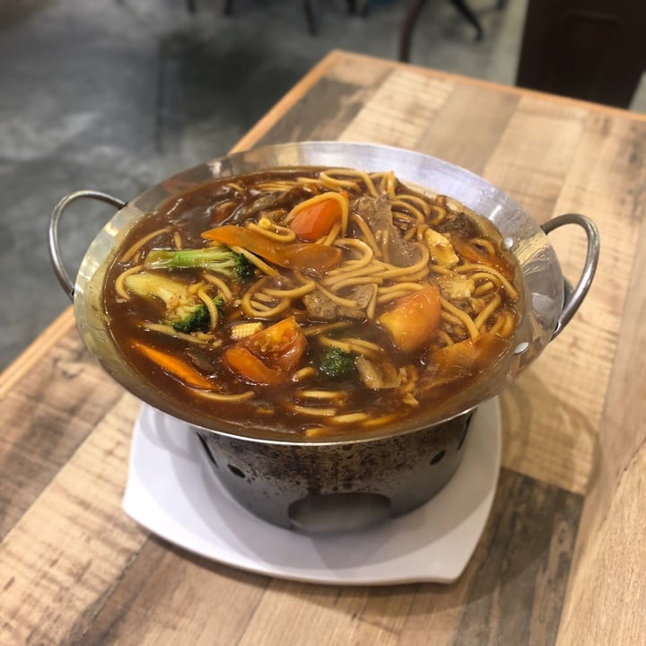 review photo of Nature Cafe Hot Pot Veg Beef Noodles shared by @sutris on 21 Nov 2021 - review