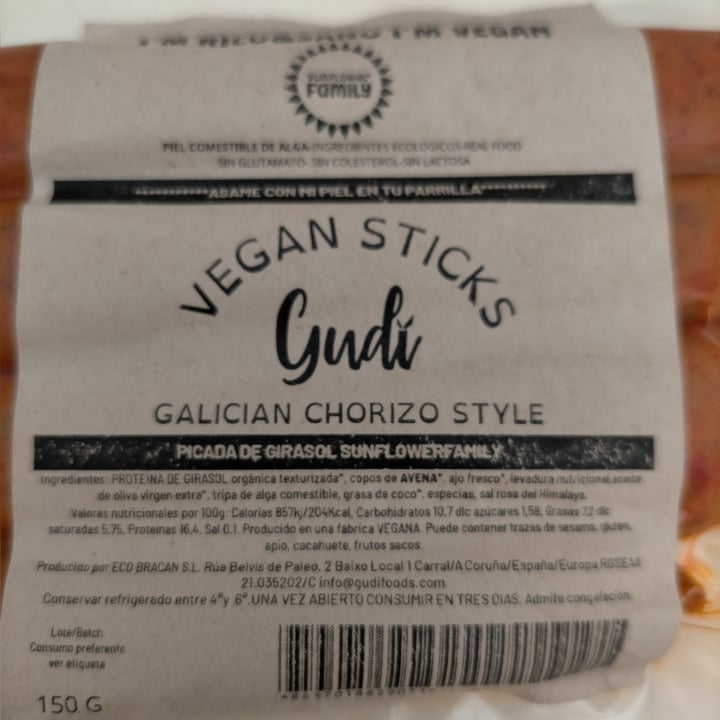 photo of Gudi foods Vegan Sticks Galician chorizo Style shared by @aquiles on  15 Aug 2021 - review