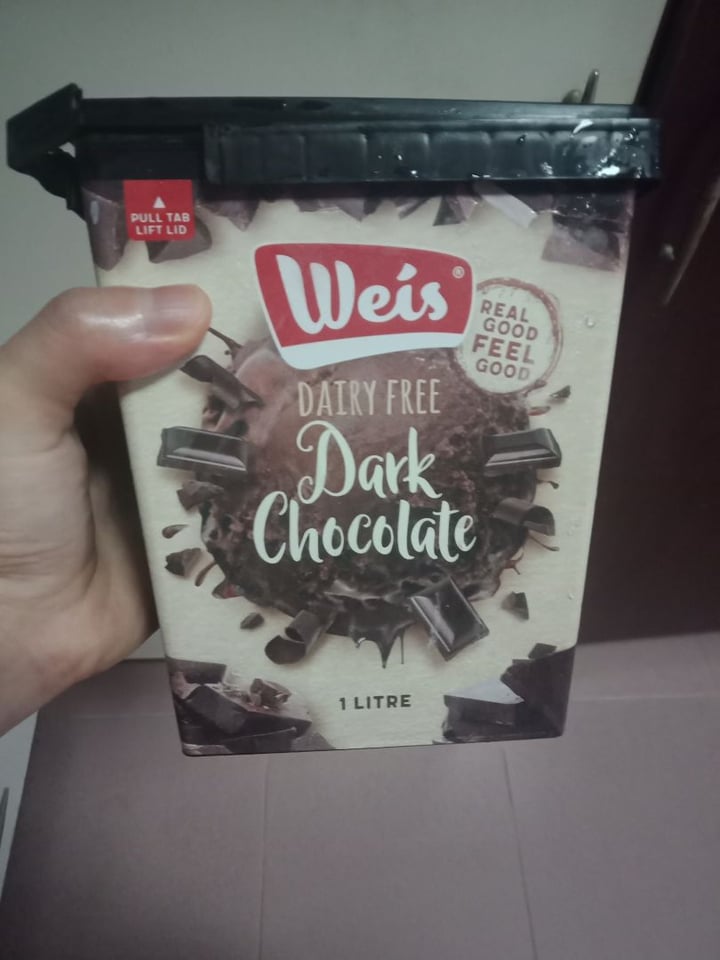 photo of Weis Dairy Free Dark Chocolate shared by @niloaim on  11 Sep 2019 - review