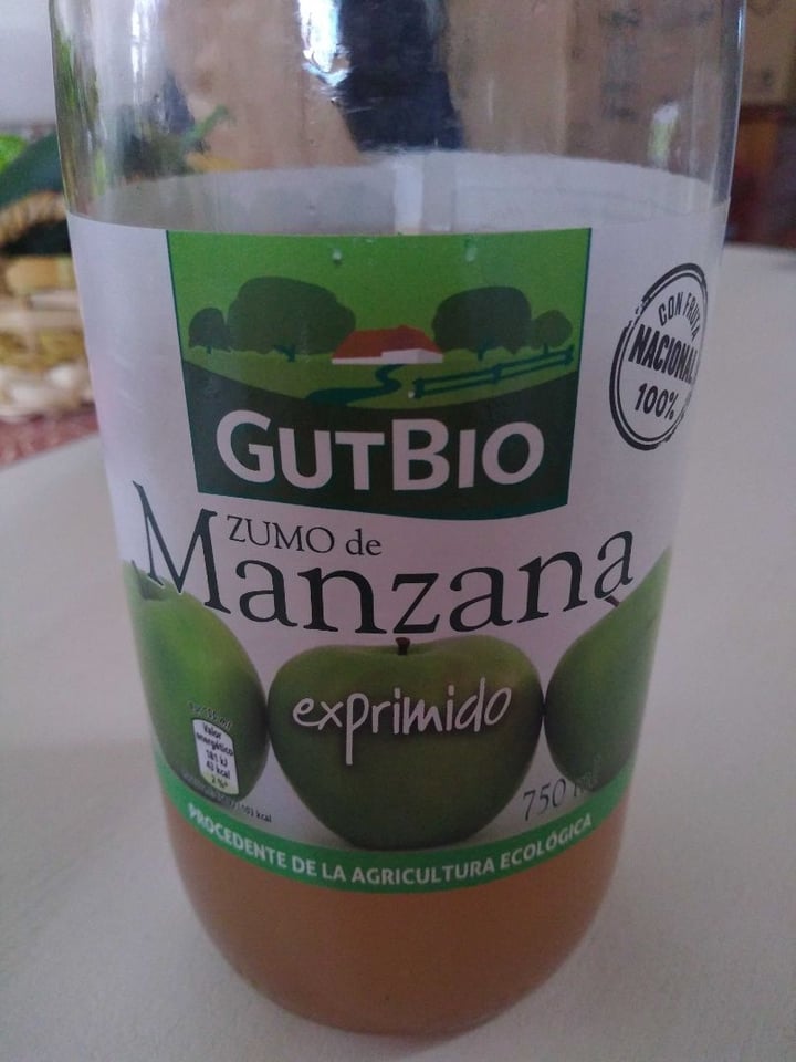 photo of GutBio Zumo de manzana shared by @guizmo on  01 Sep 2020 - review