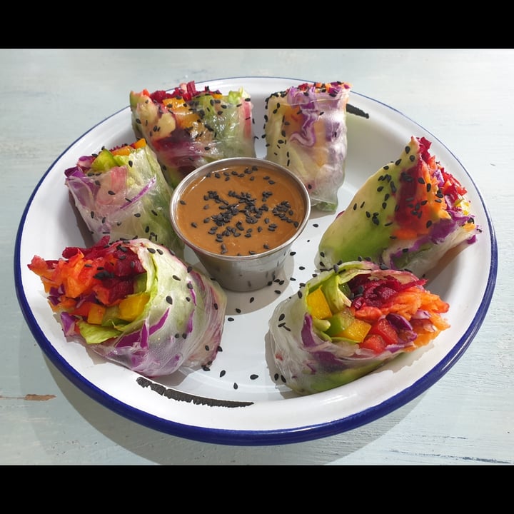 photo of Oh My Soul Cafe Free-Spirit Rolls shared by @ullu on  17 Jun 2022 - review