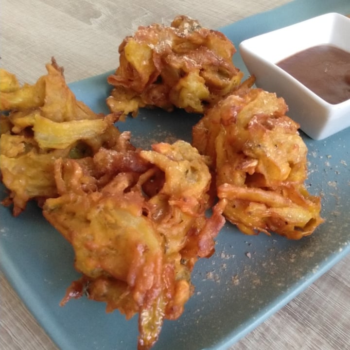 photo of Spice Garden Onion Bhaji shared by @sym on  02 May 2022 - review