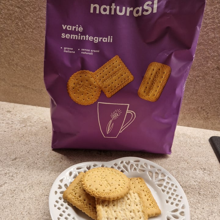 photo of Natura Sì biscotti semintegrali shared by @chiaragrese on  15 Jan 2023 - review