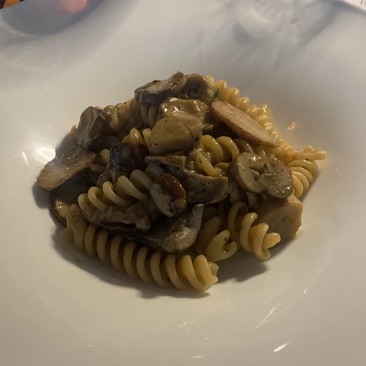 photo of Osteria Della Vittoria fusilloni con funghi shared by @angelicarossi on  12 Jun 2022 - review