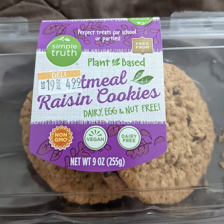 photo of Simple Truth Oatmeal Raisin Cookies shared by @ghundley on  08 Aug 2022 - review