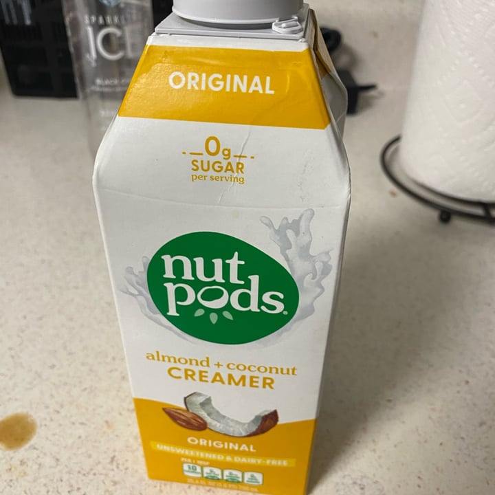 photo of nutpods Original Almond + Coconut Creamer shared by @isogrrrl on  10 May 2022 - review