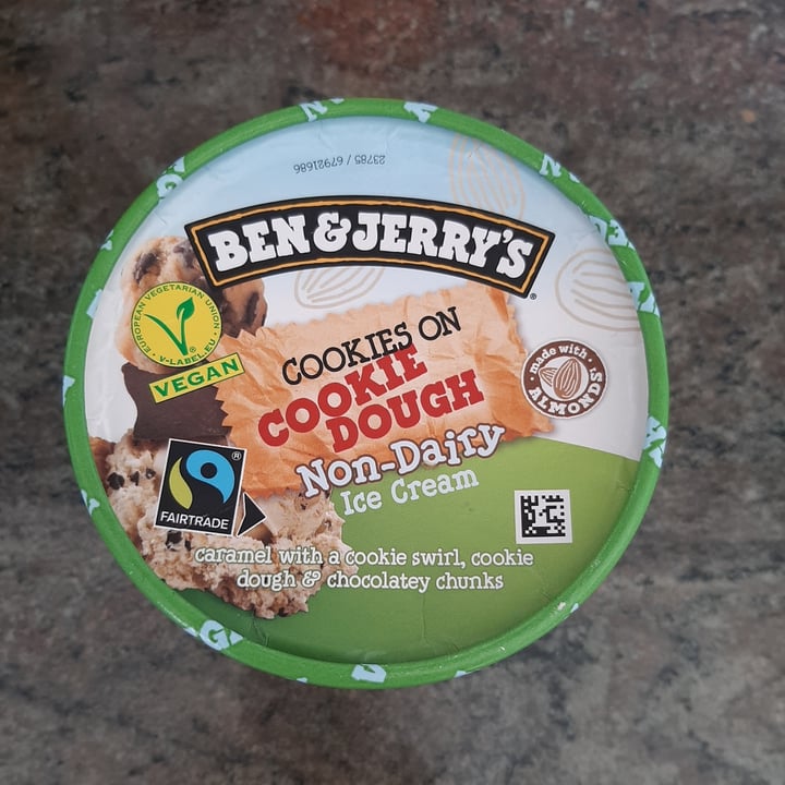 photo of Ben & Jerry's Cookie Dough shared by @grinsoka on  17 Jun 2022 - review