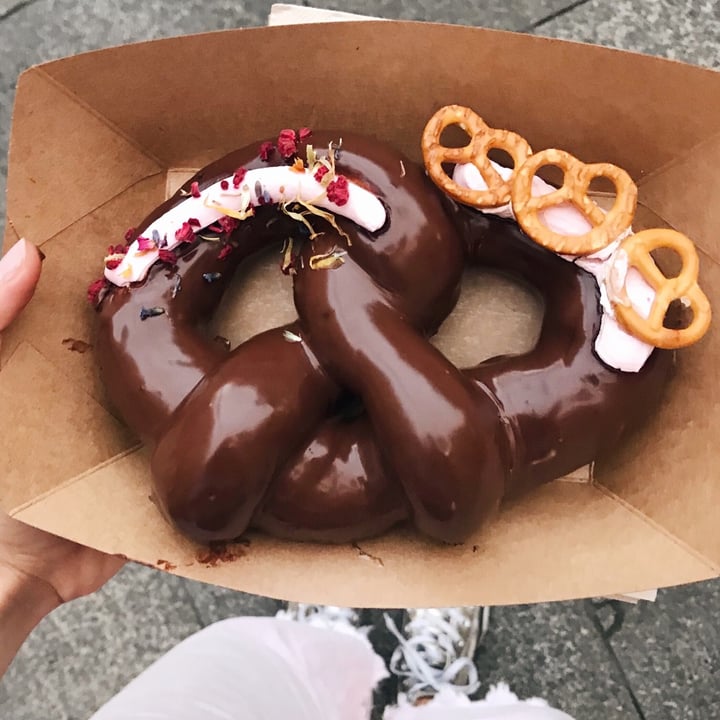 photo of Vegan Bowls Pretzel con Chocolate shared by @raquelamat on  08 Feb 2021 - review