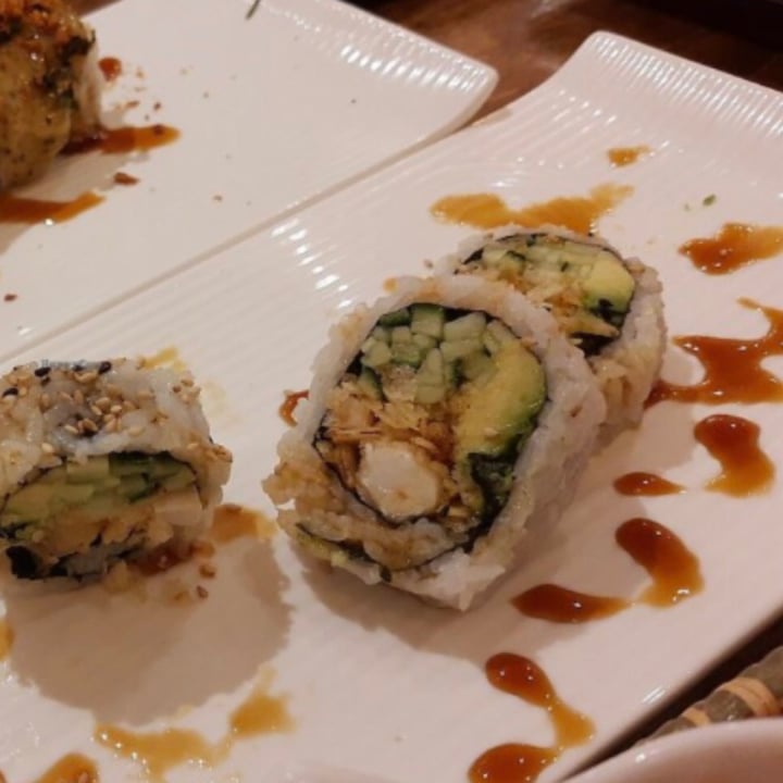 photo of Tenon Vegan Sushi Super Crunchy Roll shared by @tiascaz on  08 Apr 2022 - review