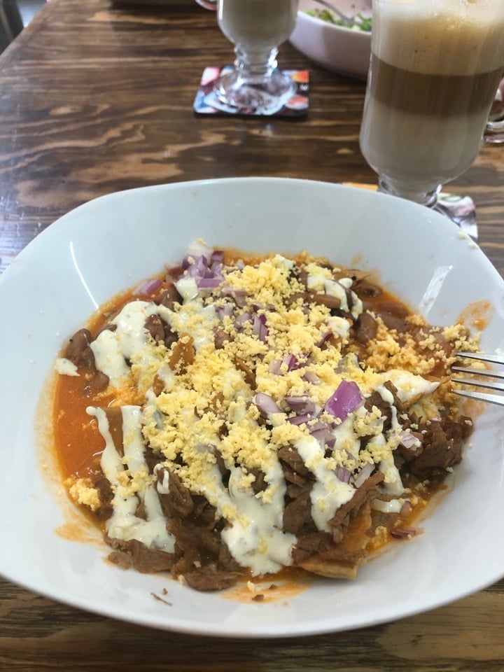 photo of Vegamo MX Chilaquiles Rojos shared by @michtamy on  09 Mar 2020 - review
