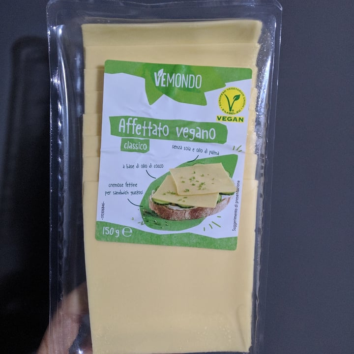review photo of Vemondo Affettato Vegano Classico shared by @radhamanfrida on 25 Apr 2022 - review