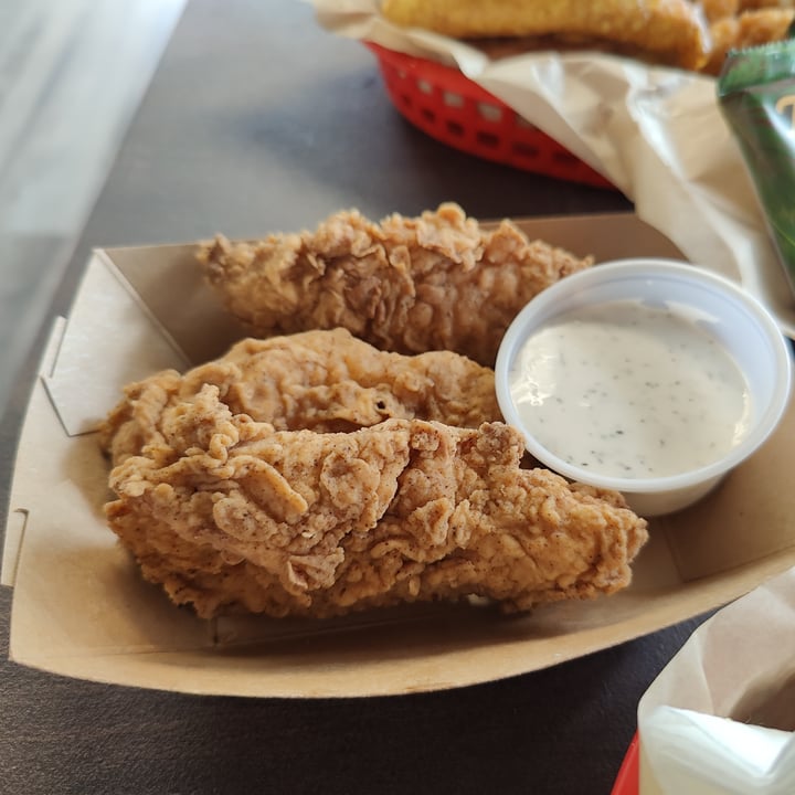 photo of Nice Guys 100% Vegan Chicken Tenders shared by @busybeevegan on  20 Jun 2022 - review