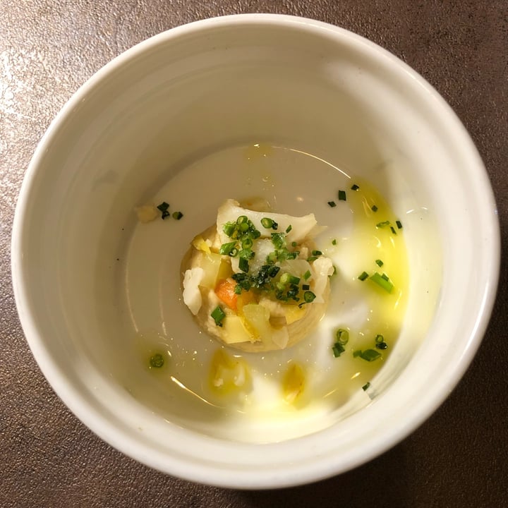 photo of Erbavoglio Hummus-based appetizer shared by @ceciliafrigerio268 on  08 Apr 2022 - review