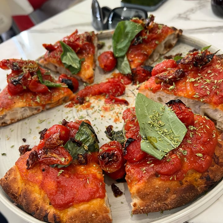 review photo of Biga Milano - Pizzeria Contemporanea Pizza Marinara shared by @silviagoggi on 18 Sep 2022 - review