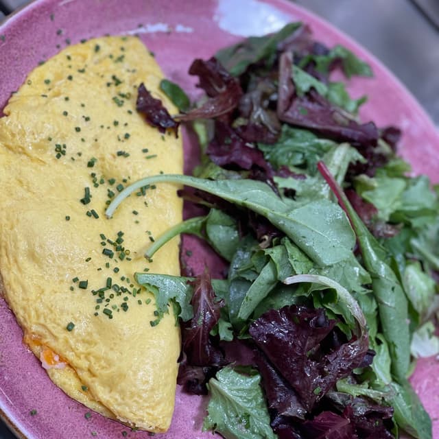 菜肴“Three cheese Omelet”的照片