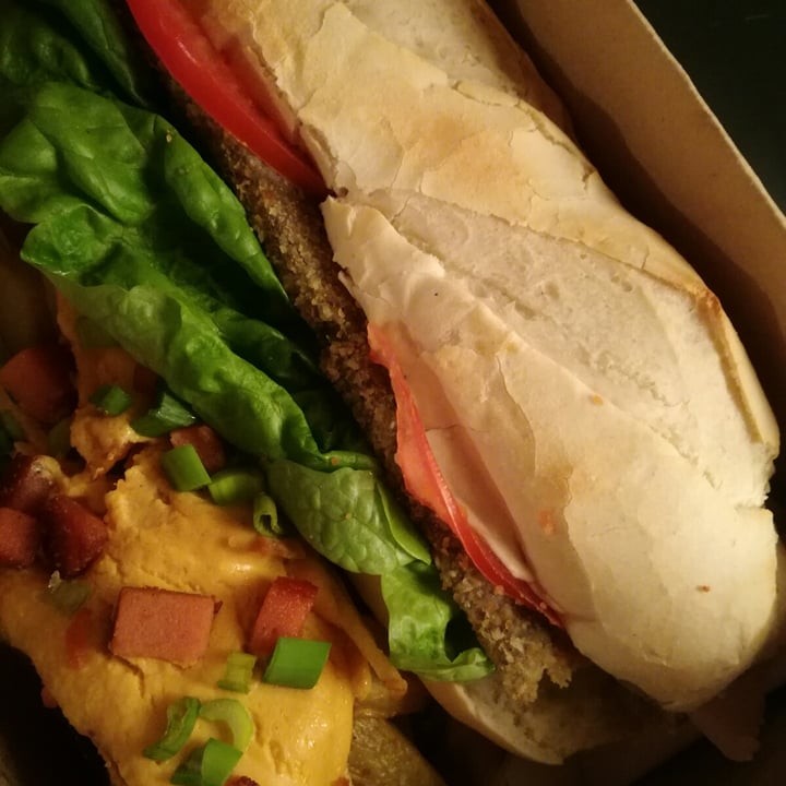 photo of Futuro Veggie - Congreso Sandwich De Milanesa Completo shared by @zoestorino on  08 Aug 2021 - review