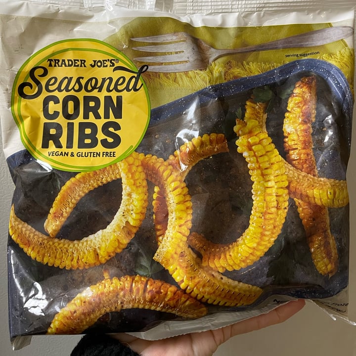 photo of Trader Joe's Seasoned Corn Ribs shared by @triciaa on  16 Dec 2022 - review