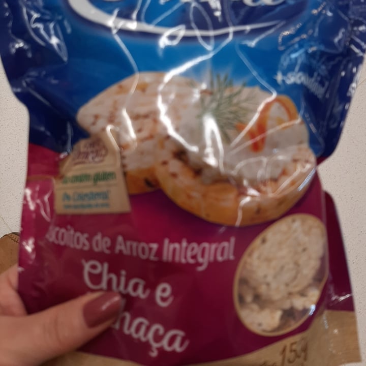 photo of Camil Biscoito De Arroz Com Chia E Linhaça shared by @veruskaramanauskas on  12 Mar 2022 - review