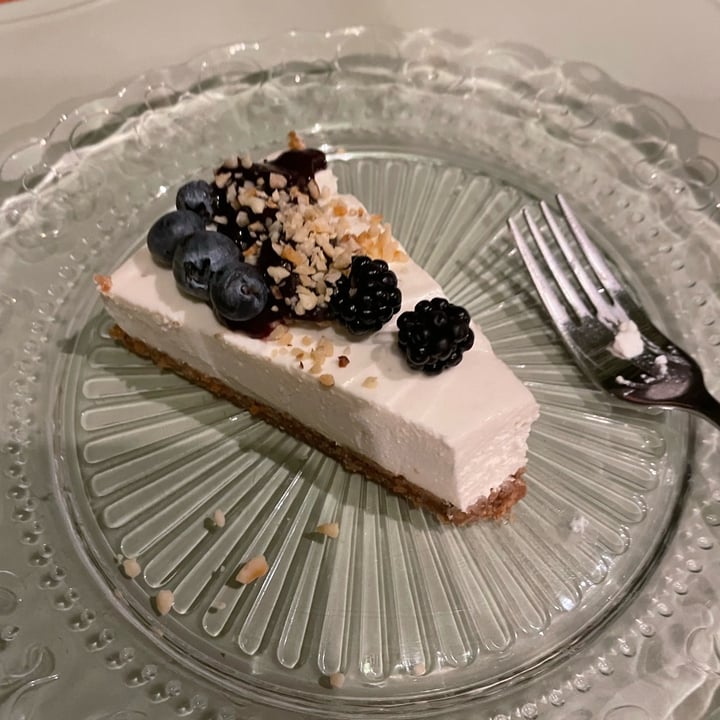 review photo of B&B Locanda Degli Aromi Cheesecake ai frutti di bosco shared by @chiaranoir on 30 Jul 2022 - review