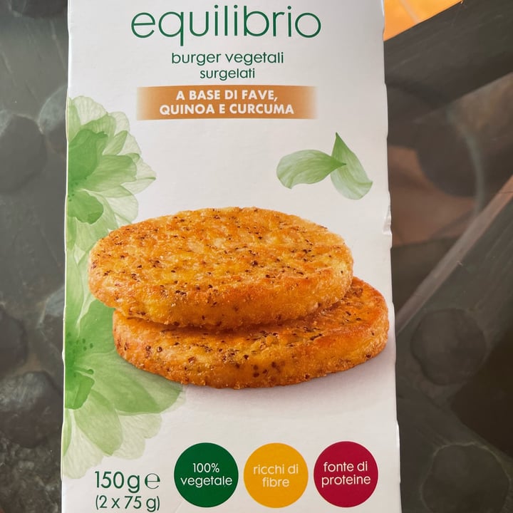 photo of Esselunga equilibrio Burger Vegetali (Fave, Quinoa e Curcuma) shared by @nora1982 on  28 Aug 2022 - review