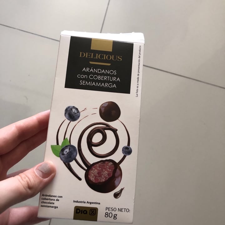 review photo of Dia% Arandanos Con Cobertura Semiamarga shared by @anahifeuillet on 19 Dec 2019 - review