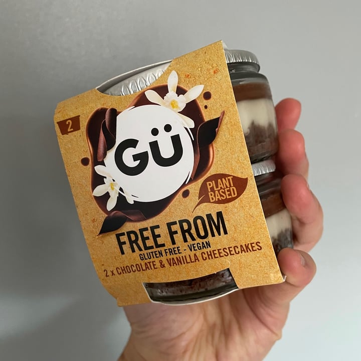 review photo of Gü Freefrom Chocolate & Vanilla Cheesecakes shared by @siennajas on 21 Mar 2021 - review