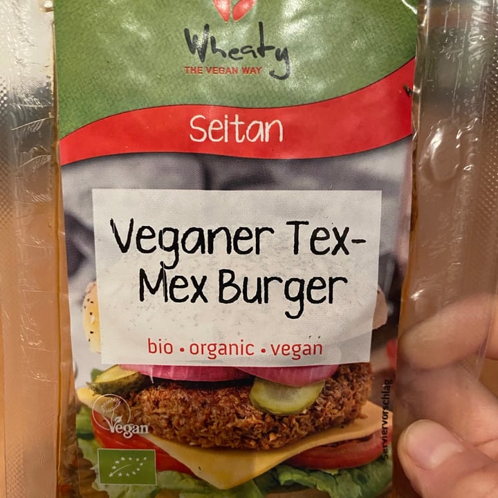photo of Wheaty Veganer Tex-Mex Burger shared by @thefruityavocado on  30 Apr 2020 - review