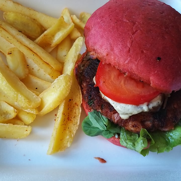 photo of Vegan House Vegburger shared by @catpuella on  03 Jun 2021 - review