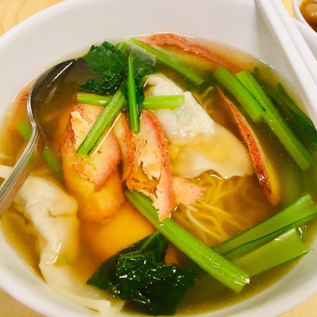 菜肴“Dumpling Noodles (Soup)”的照片