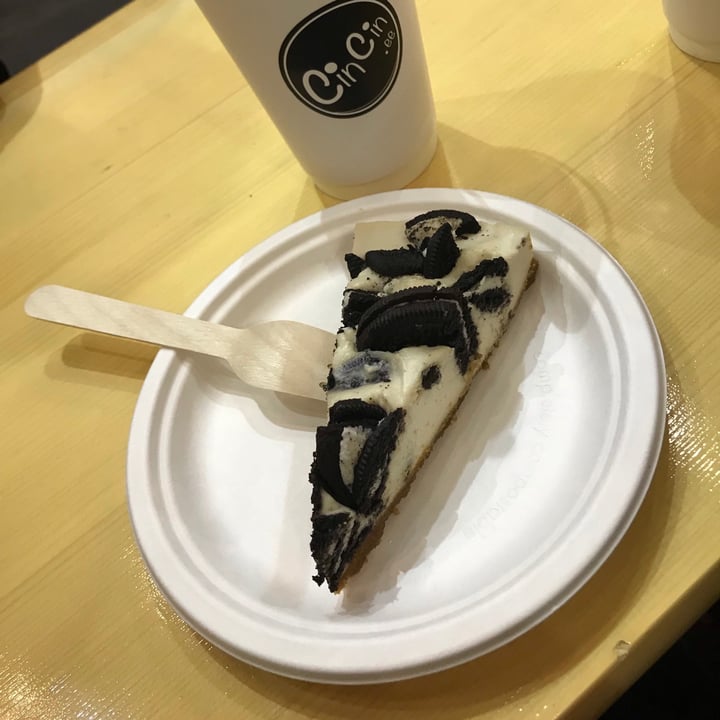 photo of Vegan Restoran V Oreo Cake shared by @p2tka on  11 Feb 2021 - review