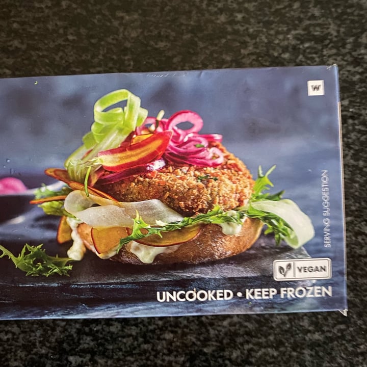 photo of Woolworths Food Crumbed Vegetable Burgers shared by @lindybeukes60 on  17 Oct 2022 - review
