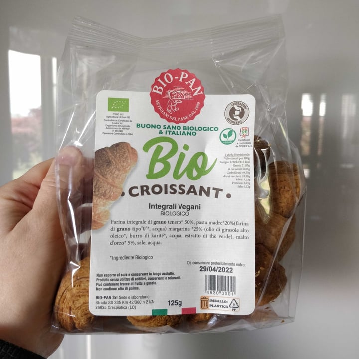 photo of Bio Pan Srl Croissant Integrali Vegan shared by @gesakria on  01 May 2022 - review