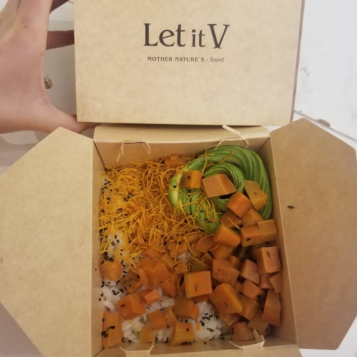 photo of Let it V - Vegan Sushi Avocado Poke shared by @elielieli on  05 Jun 2021 - review