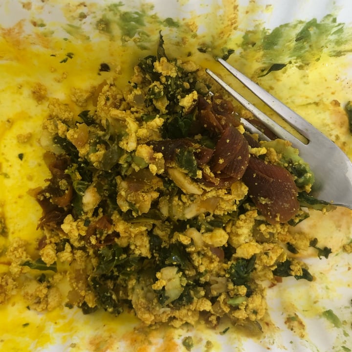 photo of Lexi's Healthy Eatery Sexy spinach scramble shared by @samjaytay on  01 Jan 2022 - review