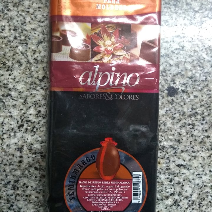 photo of Chocolate Alpino Chocolate semiamargo shared by @franncanclini on  24 May 2021 - review