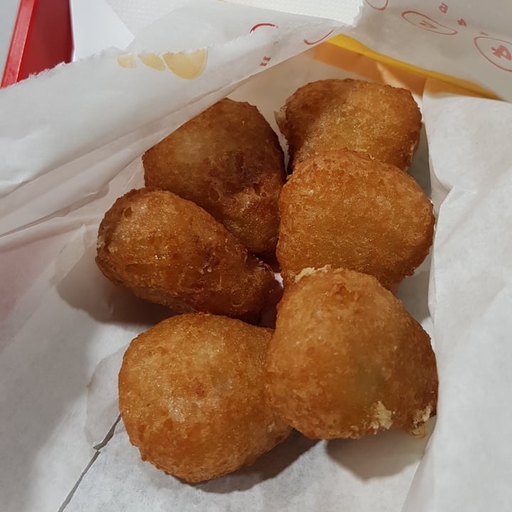 photo of Burger King Leicester Square Vegan Chilli Cheeeze Bites shared by @rnp20 on  21 Mar 2022 - review