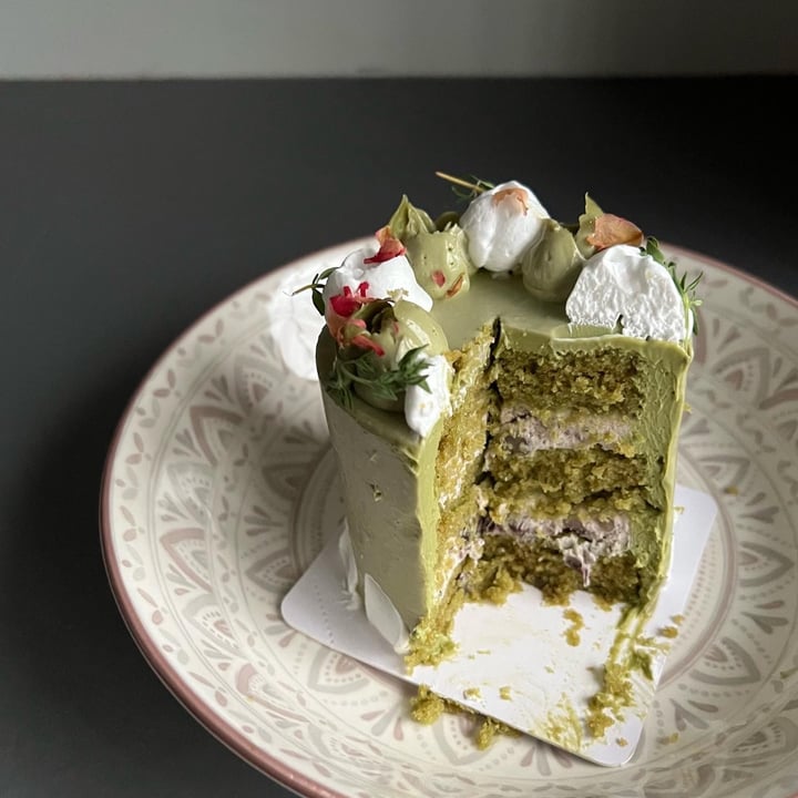 photo of Greendot Patisserie ILY So Matcha Azuki Cake shared by @consciouscookieee on  15 Jul 2022 - review
