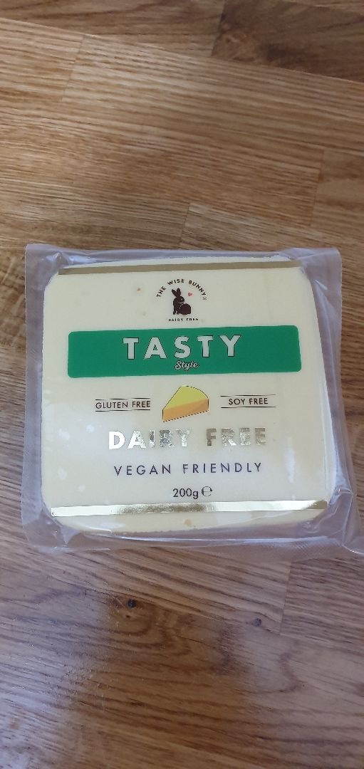 review photo of The Wise Bunny Tasty Style Dairy Free Cheese shared by @ironicminimalist on 25 Aug 2019 - review