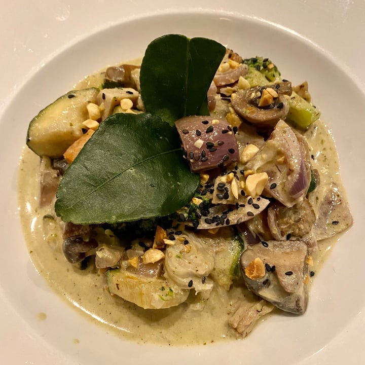 photo of Teresa Carles Green Curry shared by @esti8 on  04 May 2022 - review