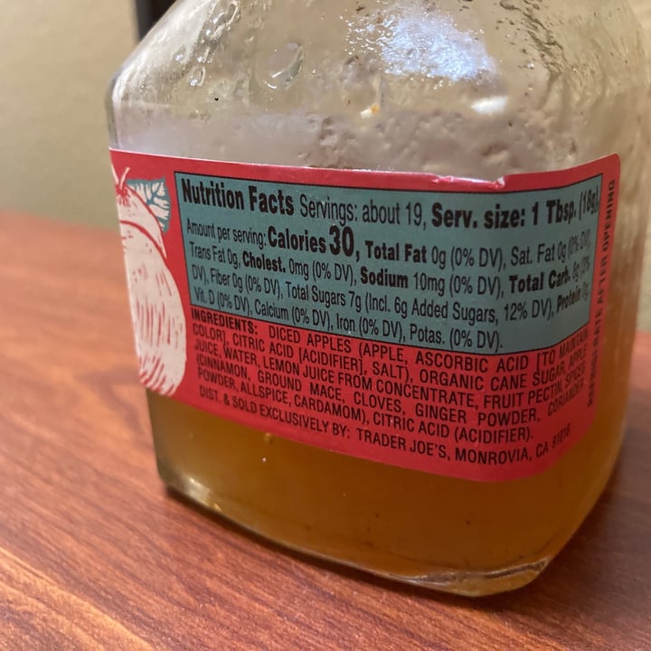 photo of Trader Joe's Apple cider fruit spread shared by @teresahaering on  10 Oct 2021 - review