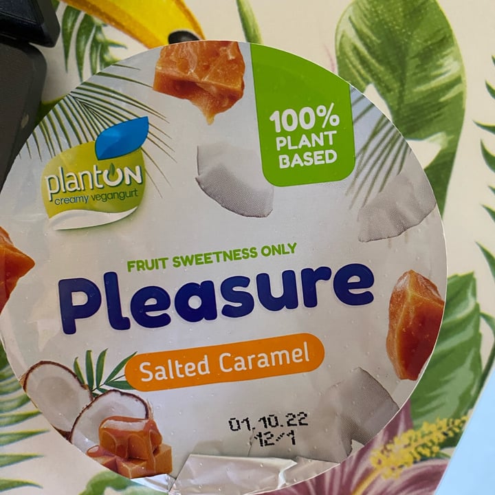 photo of Planton Salted caramel Pleasure yougurt shared by @cricri2598 on  01 Sep 2022 - review