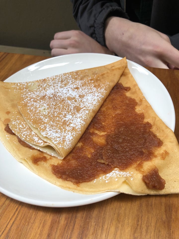 photo of Roule Galette Homemade Apple & Cinnamon Crepe shared by @ceechristo on  16 Sep 2019 - review