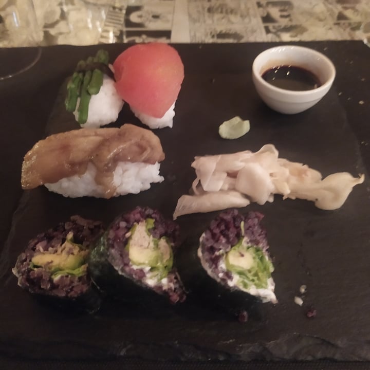 review photo of Origami Sushi shared by @pech on 04 May 2022 - review