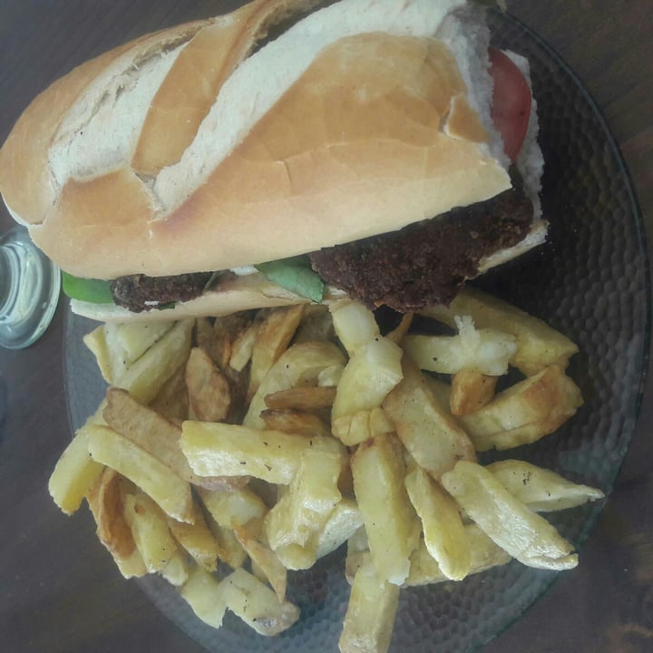 photo of Loving Hut Microcentro Sandwich Lomito Rebozado shared by @fabi90 on  21 Aug 2020 - review