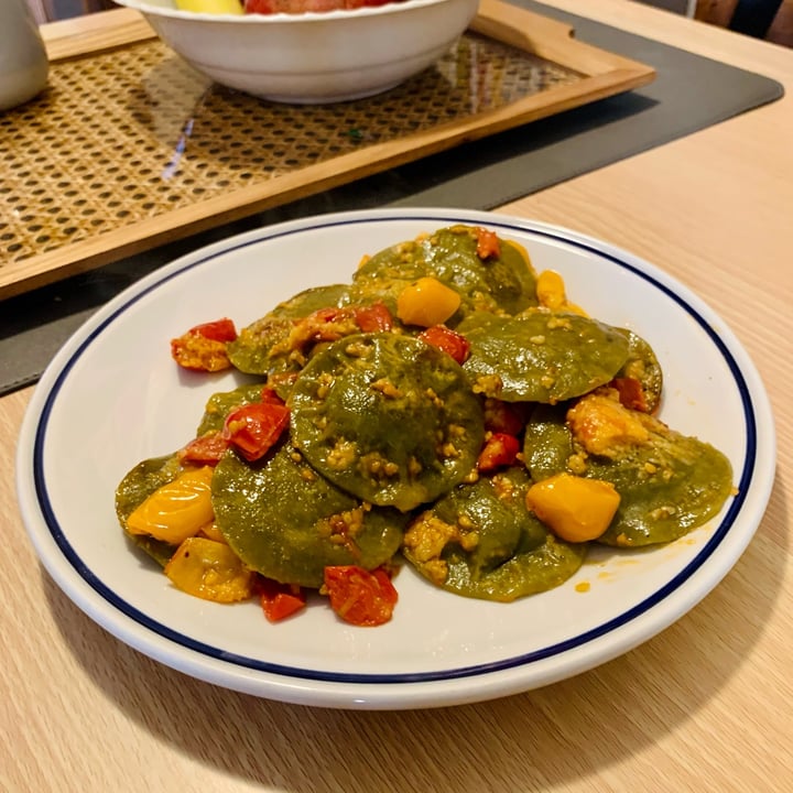 photo of Scoiattolo Broccoli, olive, spinaci shared by @gingersaint on  24 Oct 2022 - review