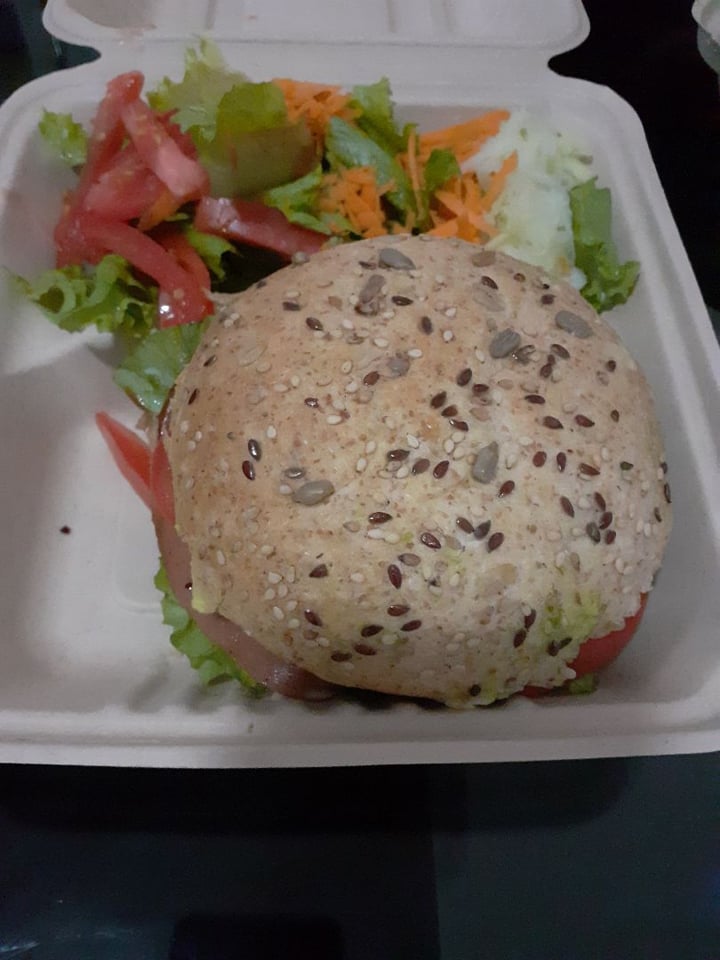 photo of Buffete Hare Krishna SUPER Veggie Burger shared by @danielep on  09 Dec 2019 - review