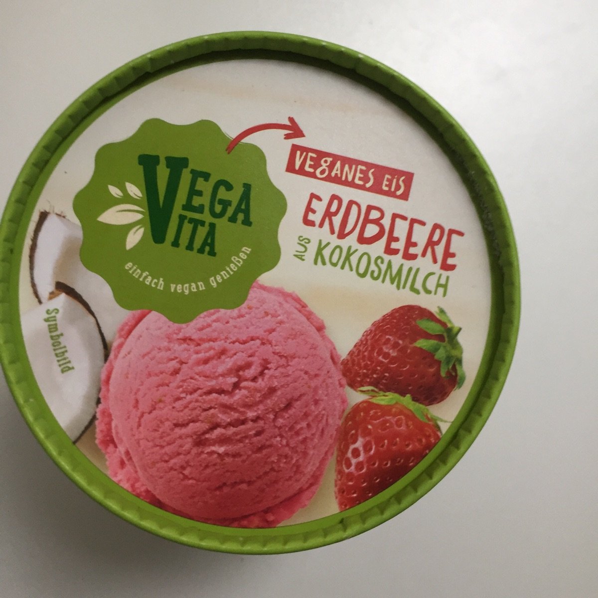 Erdbeereis mit Kokomilch from Vegavita - Vegan Product Reviews ...