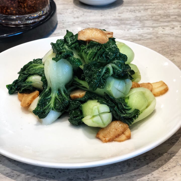 photo of Din Tai Fung Stir-fried Nai Bai with Garlic shared by @jenniferj1s on  10 Dec 2019 - review