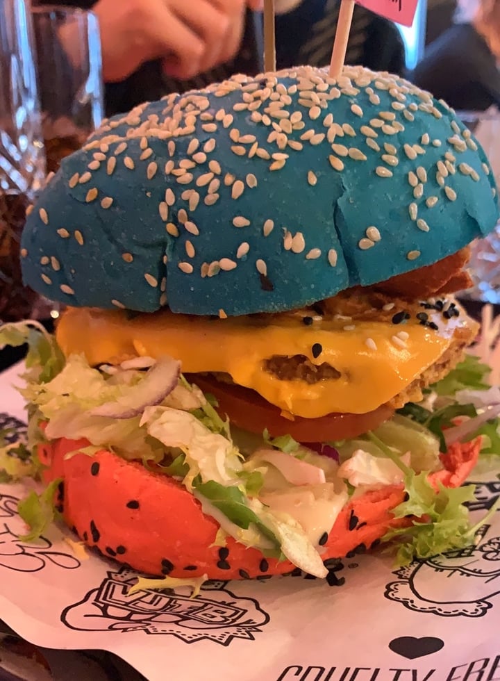photo of Vegan Junk Food Bar Daddy Mc Chik’n shared by @sophiegig on  18 Dec 2019 - review