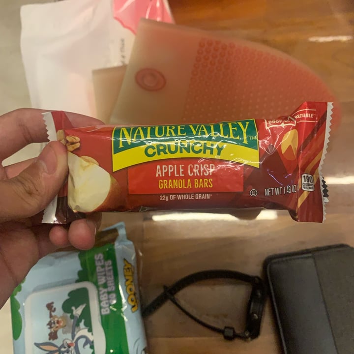 photo of Nature Valley Nature Valley Apple Crisp Granola Bars shared by @viahours on  28 Feb 2022 - review